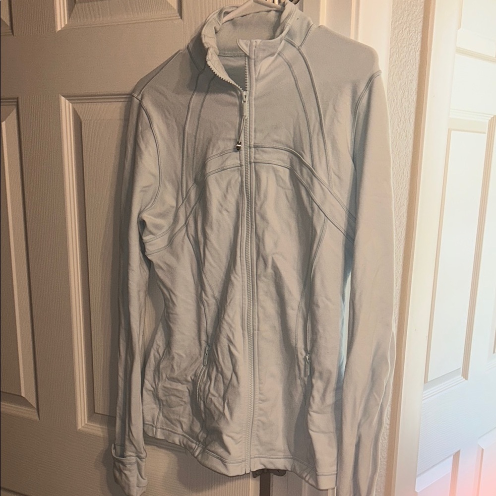 Lululemon Define Jacket *Luon™ SHRB 10
Color: Sheer Blue
Size: 10
